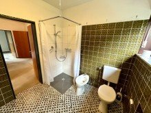 Badezimmer Freistehender Bungalow mit zus�tzlichem Grundst�ck