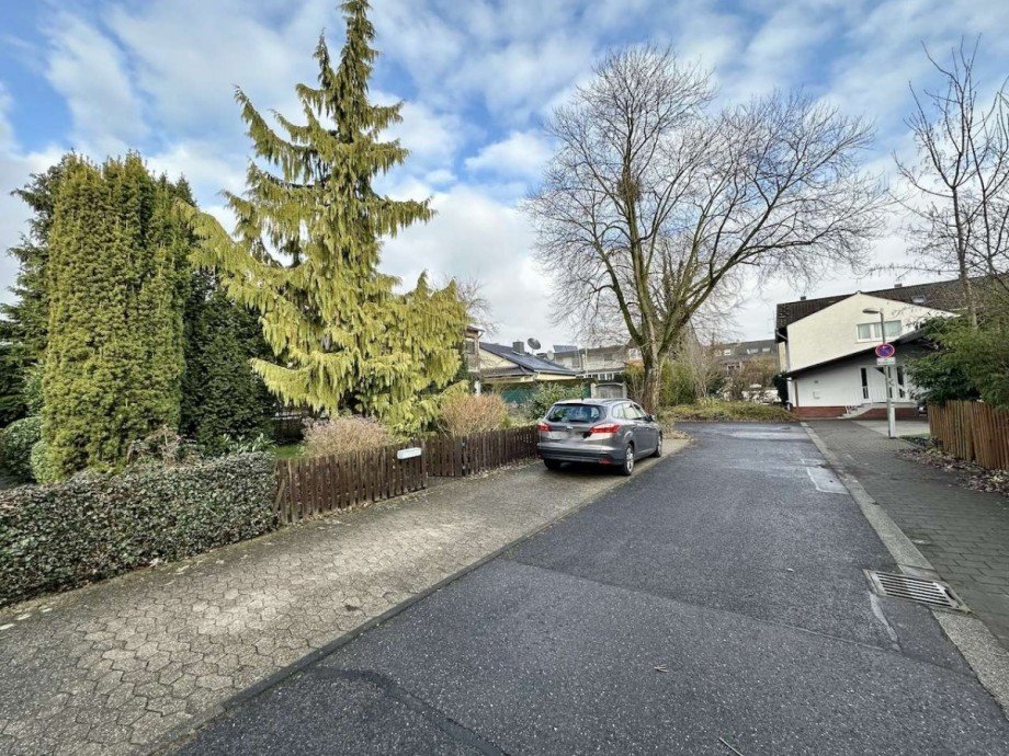 Anliegerstra�e Doppelhaush�lfte Neuss