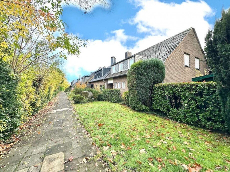 Zugang H�user Reiheneckhaus Neuss