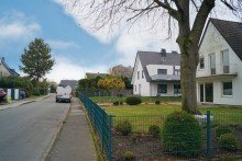 Anliegerstra�e Freistehendes Einfamilienhaus auf gro�em Grundst�ck in sehr beliebter Lage