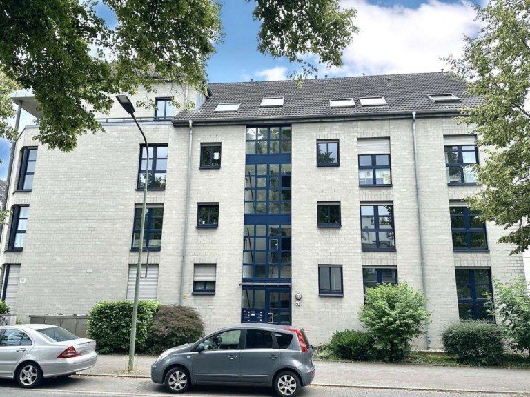 Wohnanlage Neuss Etagenwohnung Gro�e Etagenwohnung inkl. Tiefgaragenstellplatz in gefragter Wohnlage