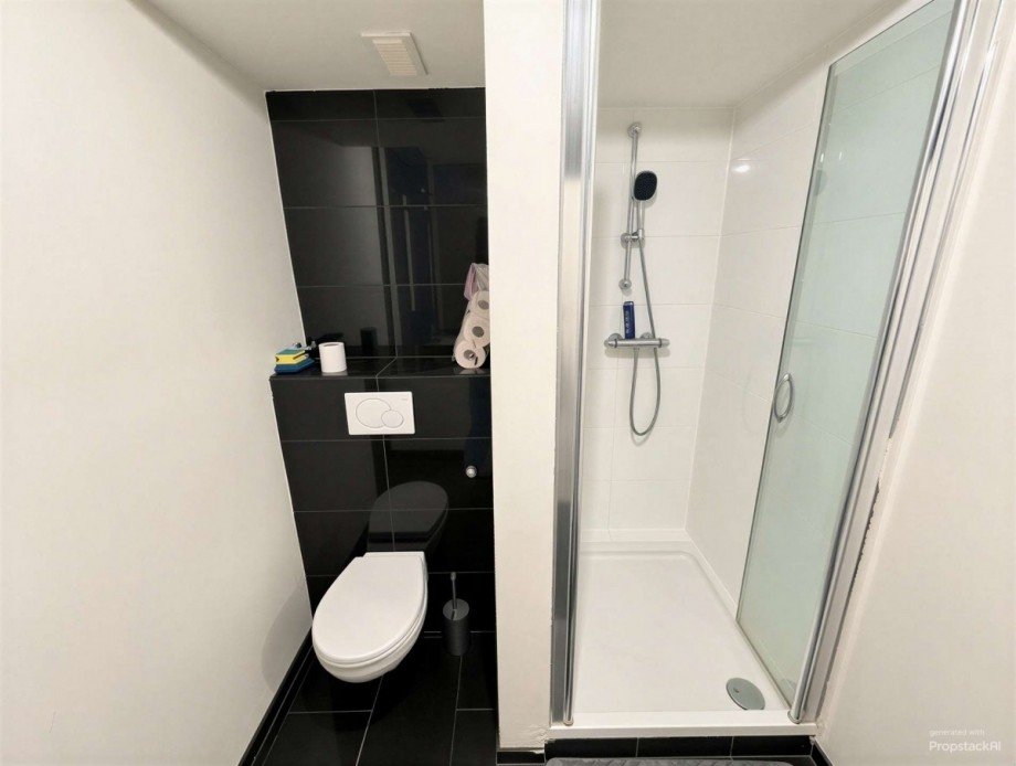 Badezimmer Wohnung 1 Etage Mehrfamilienhaus Neuss