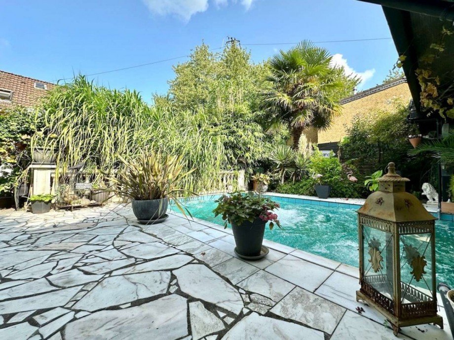Pool Zweifamilienhaus D�sseldorf