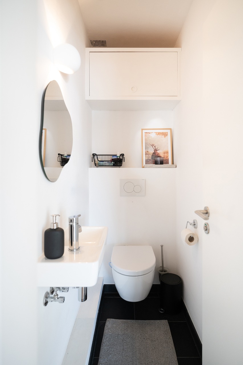 G�ste WC Etagenwohnung Neuss