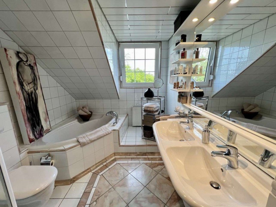 Badezimmer Doppelhaush�lfte Korschenbroich