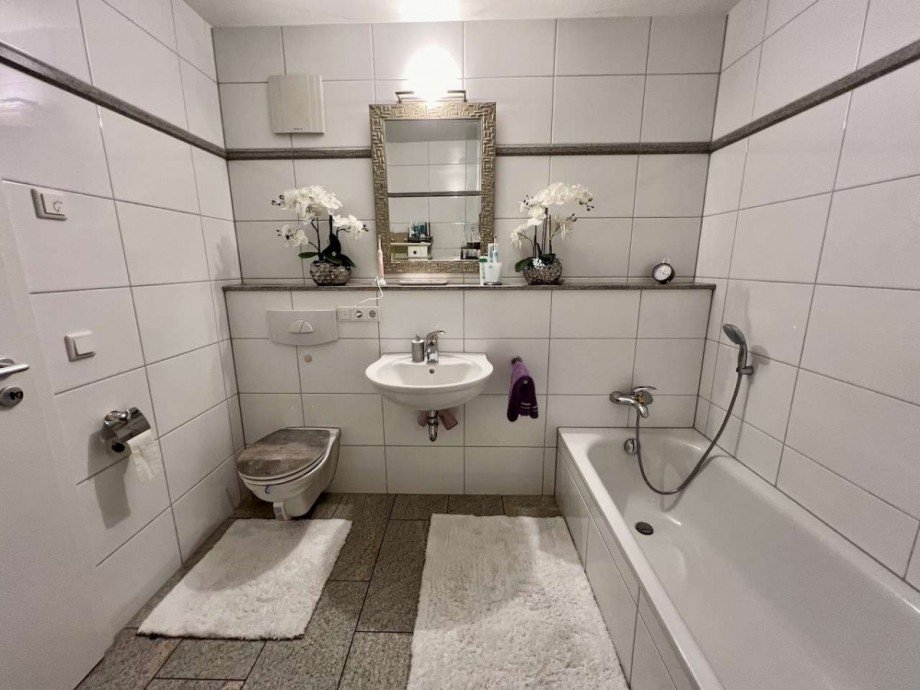 Badezimmer Erdgeschosswohnung K�ln