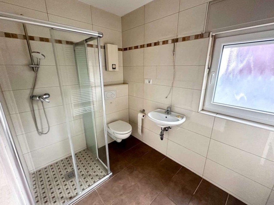 Badezimmer Erdgeschoss Mehrfamilienhaus Neuss