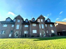 Wohnanlage R�ckseite Gro�e Dachgeschosswohnung in beliebter Wohnlage