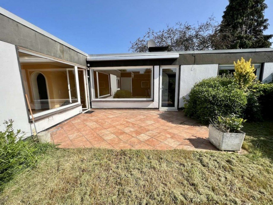 Hausansicht R�ckseite Bungalow Kaarst