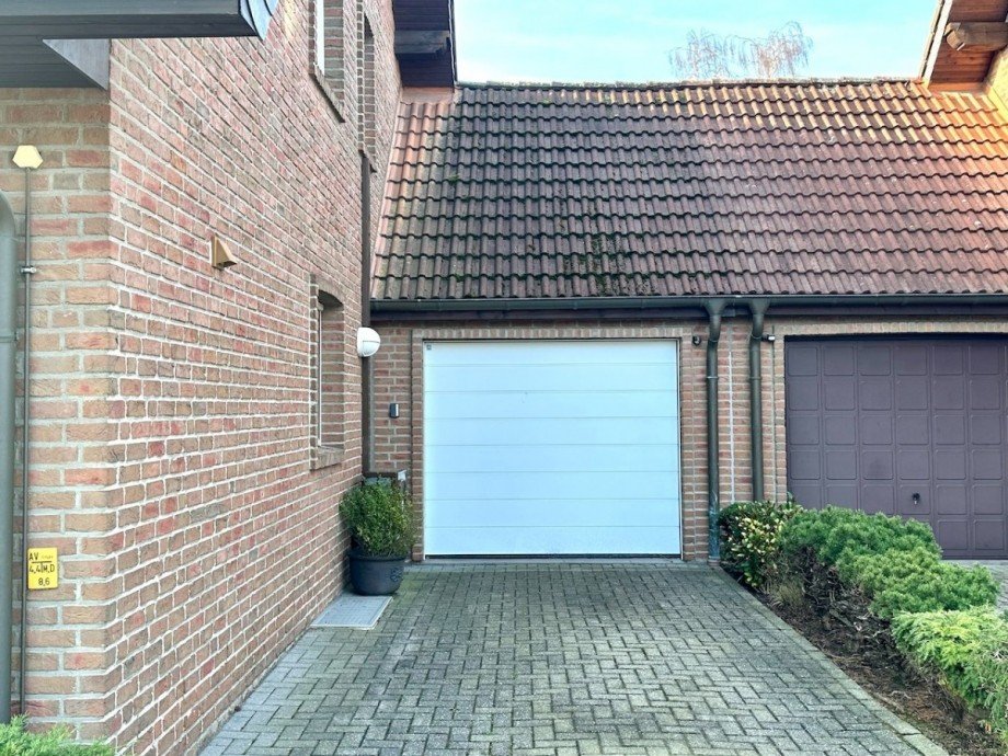 Garage Doppelhaush�lfte Neuss