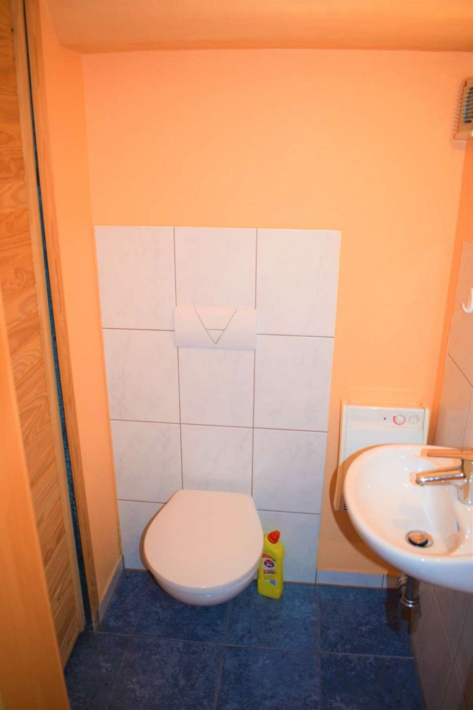 G�ste WC im Keller Reihenendhaus Kaarst