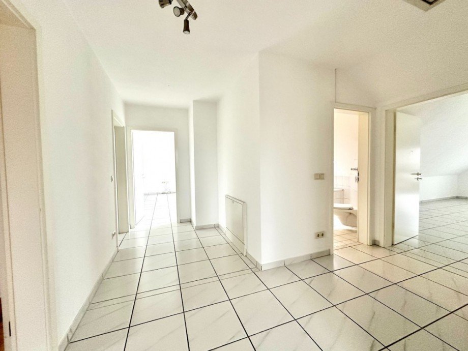 Flur Dachgeschosswohnung Neuss