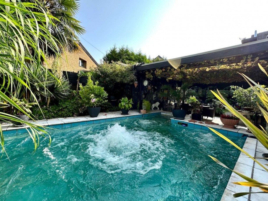 Pool Zweifamilienhaus D�sseldorf