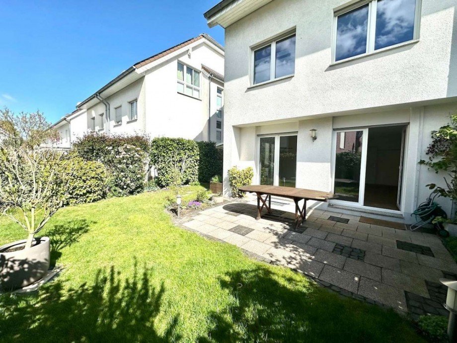 Garten Doppelhaush�lfte Neuss