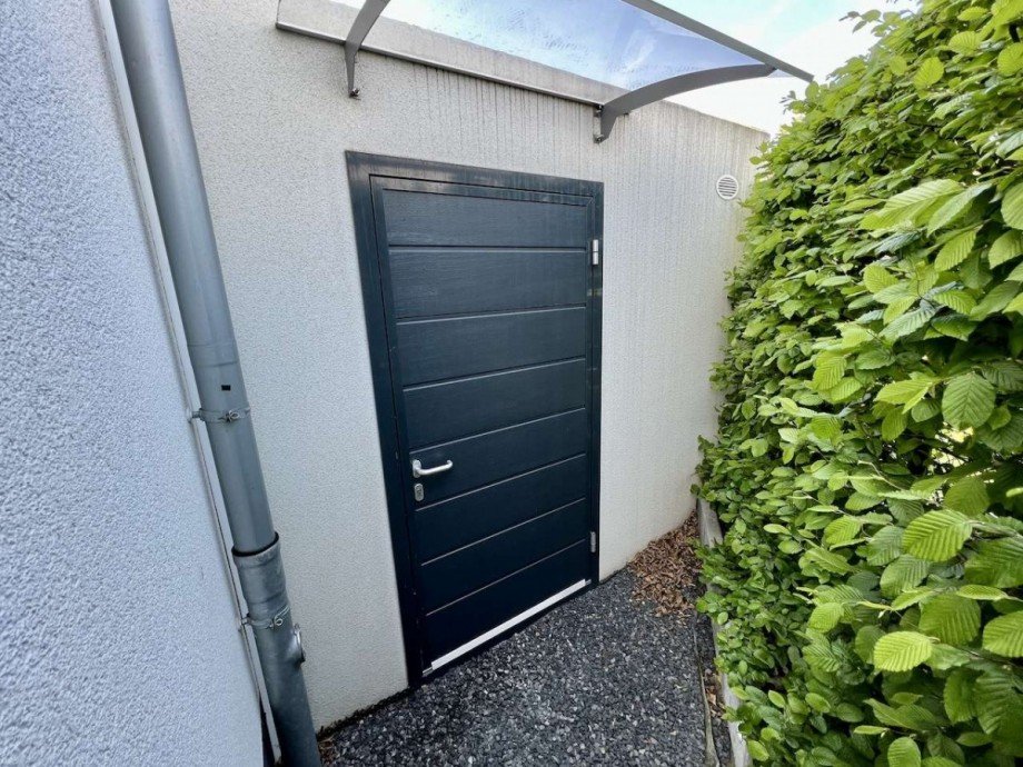 Zugang Garage Einfamilienhaus Korschenbroich