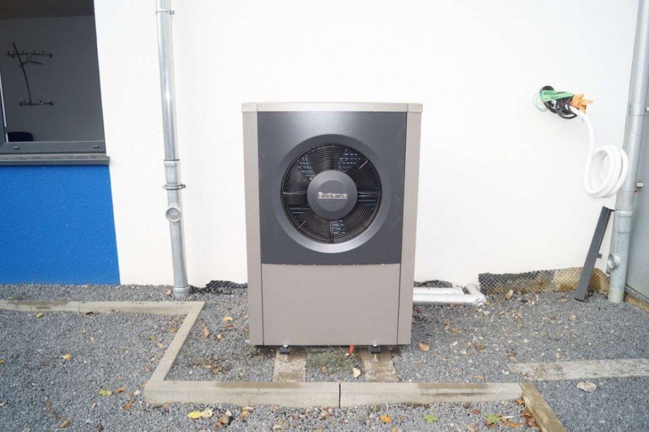 Luftw�rmepumpe Lager Korschenbroich