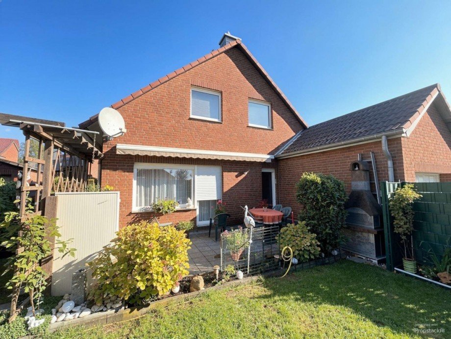 Hausansicht Terrasse Einfamilienhaus Neuss