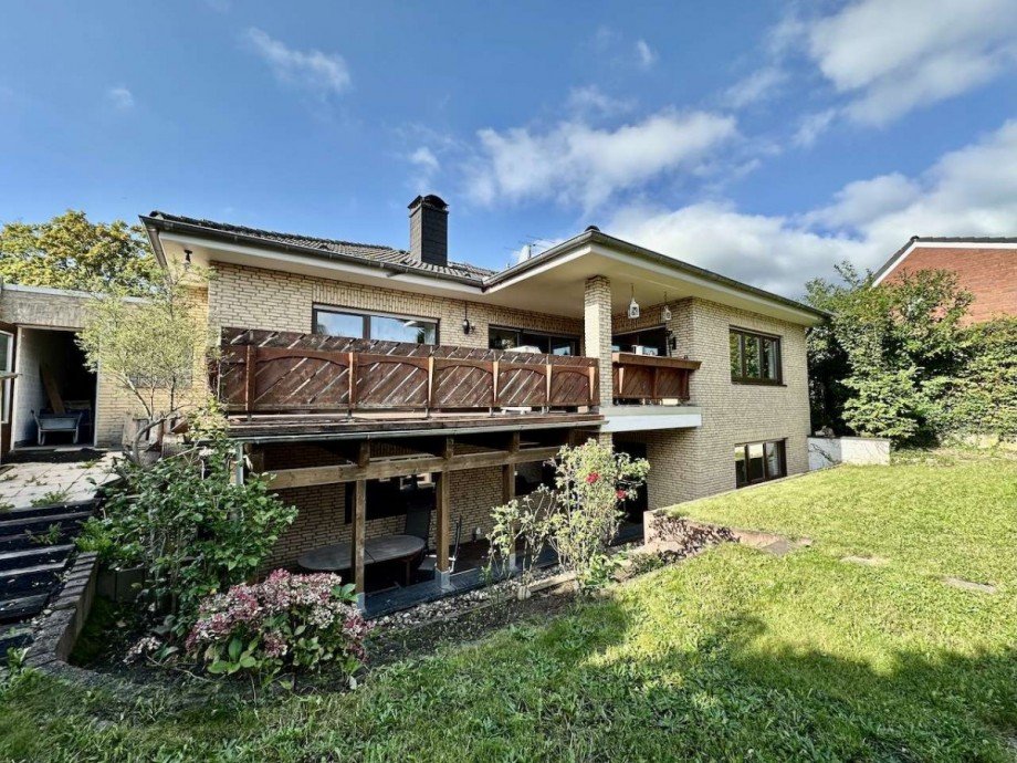 Hausansicht R�ckseite Bungalow Neuss