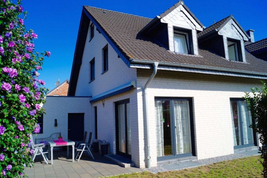 Hausansicht R�ckseite Doppelhaush�lfte Dormagen