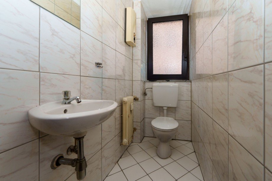 G�ste-WC Erdgeschosswohnung Neuss