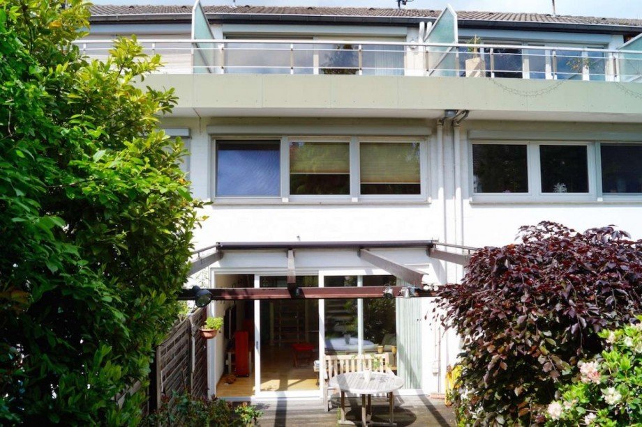 Hausansicht R�ckseite Reihenhaus Neuss
