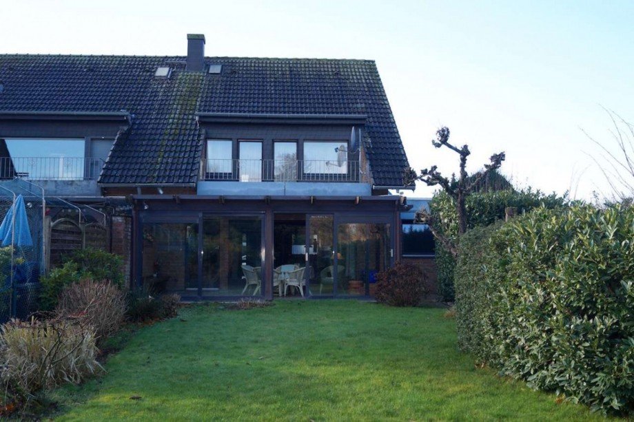 Hausansicht R�ckseite Doppelhaush�lfte Dormagen