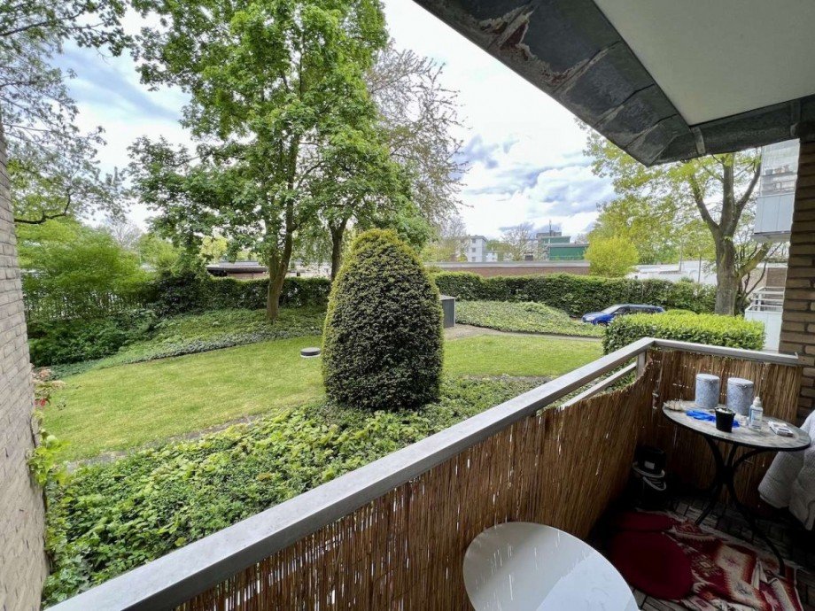 Aussicht Balkon Etagenwohnung Neuss