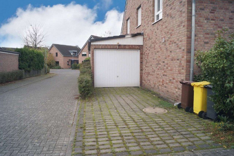Garage Doppelhaush�lfte Meerbusch