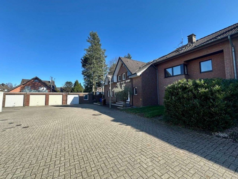 Anliegerstra�e Reihenhaus Neuss