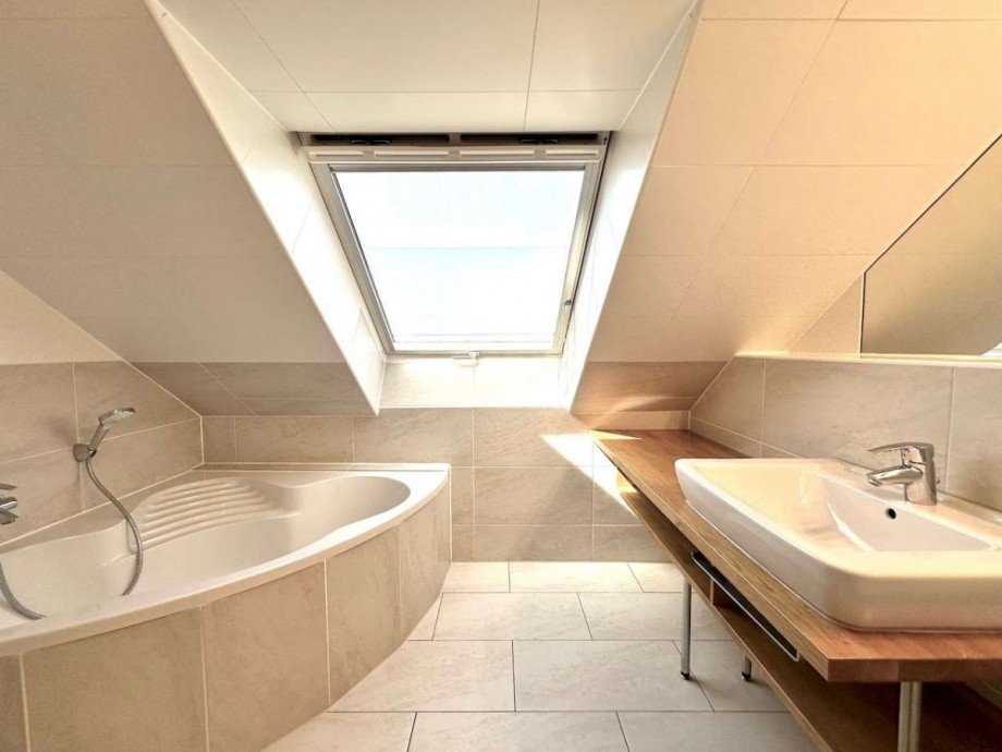 Badezimmer obere Etage Maisonettewohnung Neuss