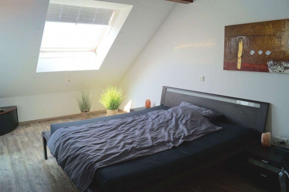 Schlafzimmer Dachgeschosswohnung Dormagen