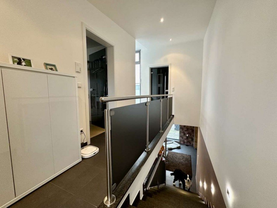 Flur obere Etage Einfamilienhaus Neuss