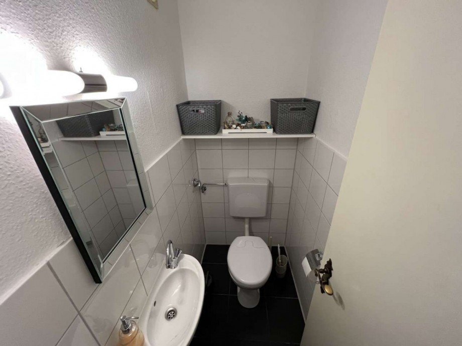 G�ste WC Etagenwohnung Neuss