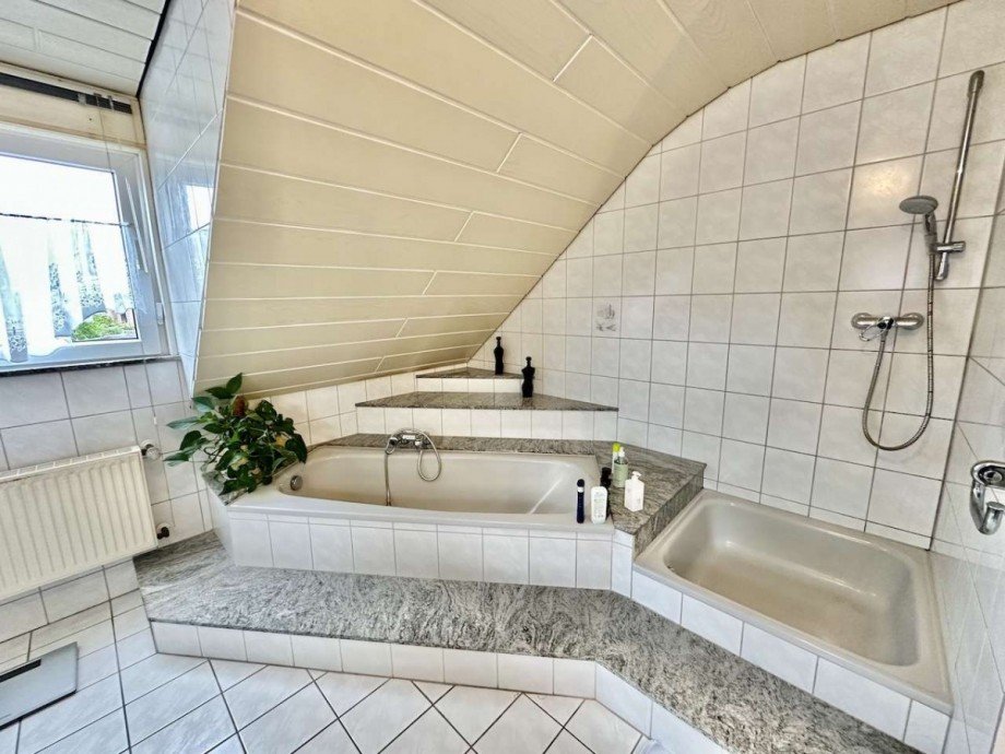Badezimmer Doppelhaush�lfte Neuss