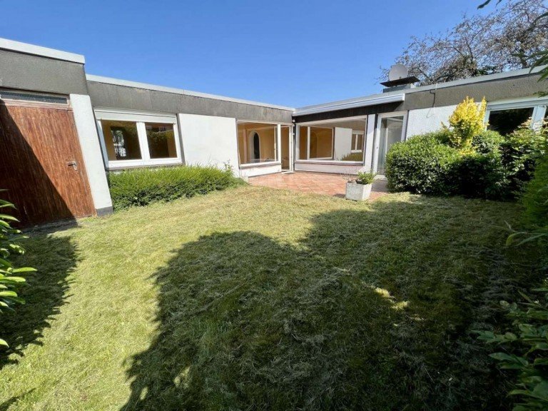 Hausansicht R�ckseite Kaarst Bungalow Gut geschnittener Bungalow auf einer ruhigen Anliegerstra�e in beliebter Wohnlage