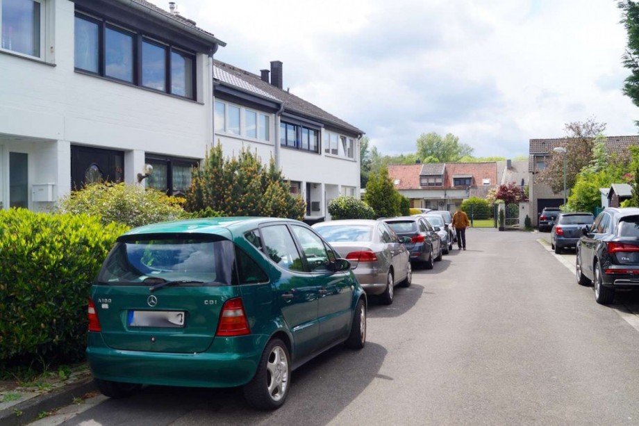 Anliegerstra�e Reihenhaus Neuss