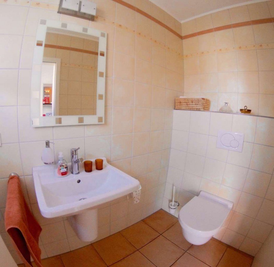 G�ste WC Doppelhaush�lfte Dormagen